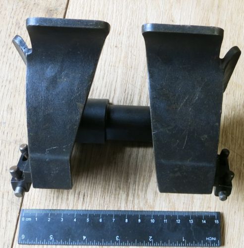 Mk 19 40mm GMG feed chute 