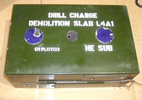 L4A1 Demolition charge 